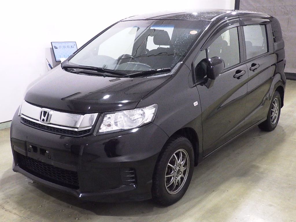 HONDA FREED SPIKE