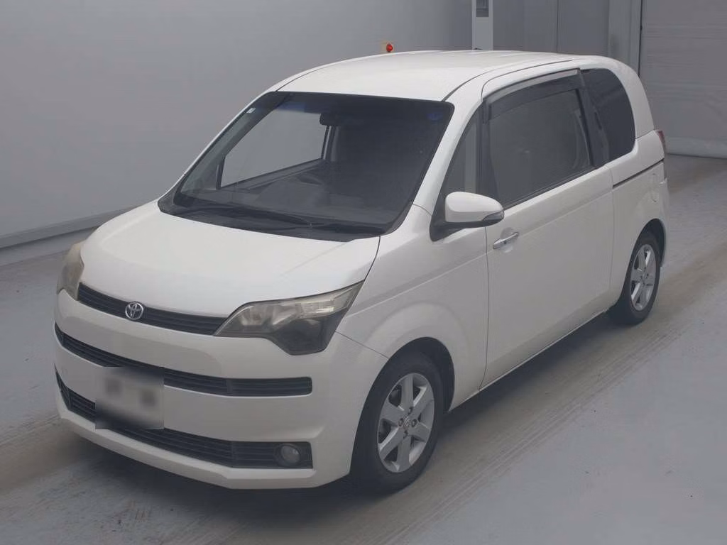 TOYOTA SPADE