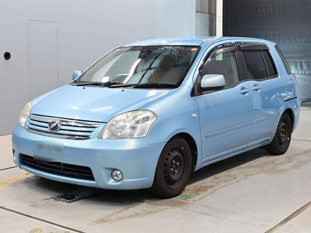 TOYOTA RAUM