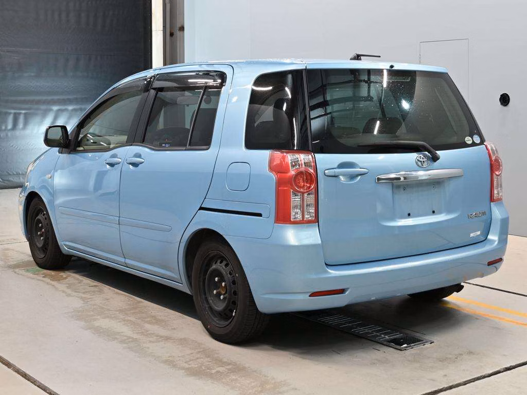 TOYOTA RAUM
