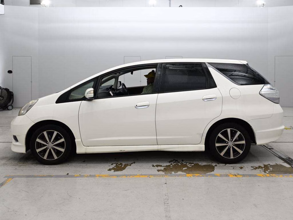 HONDA FIT SHUTTLE