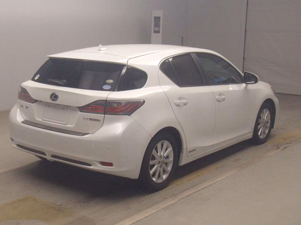 LEXUS CT200H