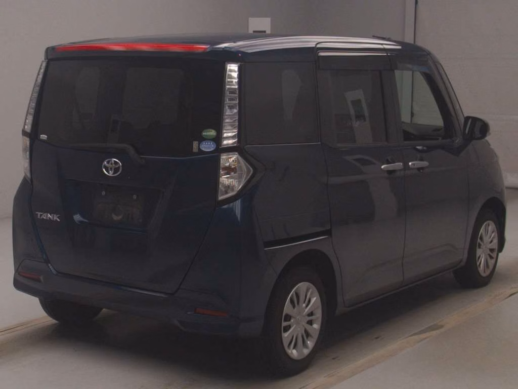 TOYOTA TANK