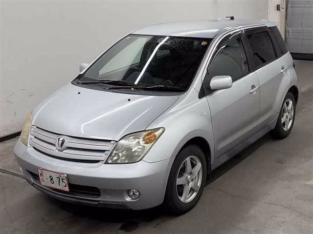 TOYOTA IST