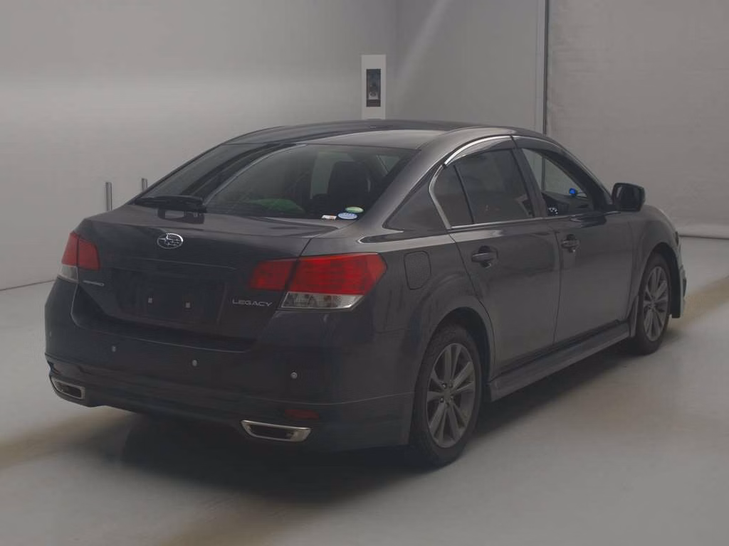 SUBARU LEGACY B4