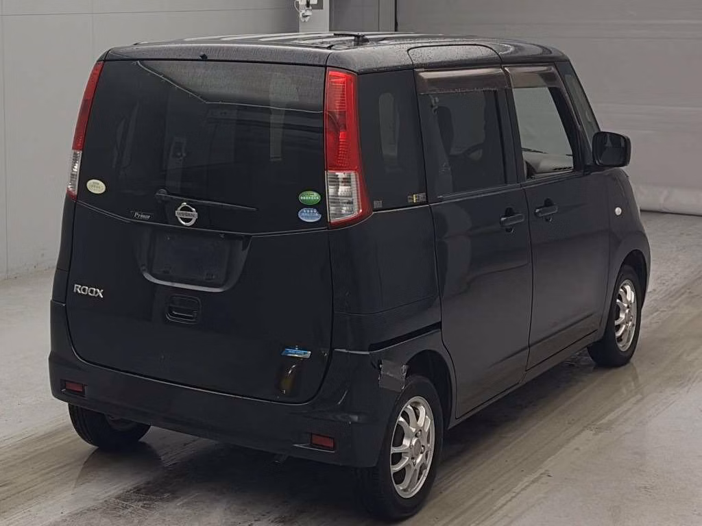 NISSAN ROOX
