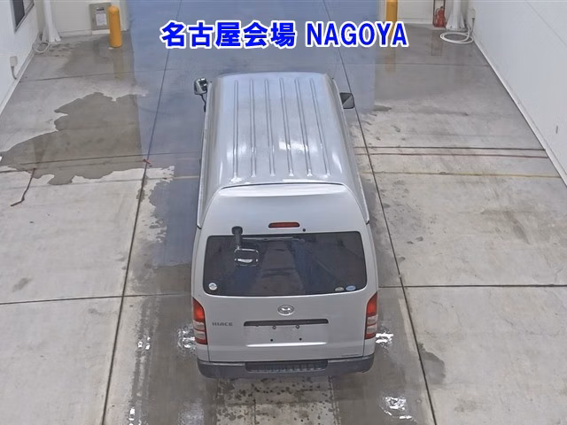 TOYOTA REGIUS ACE