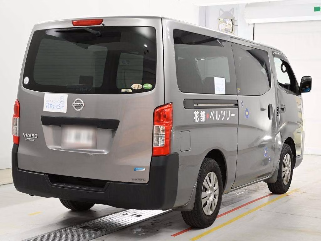 NISSAN NV350 CARAVAN