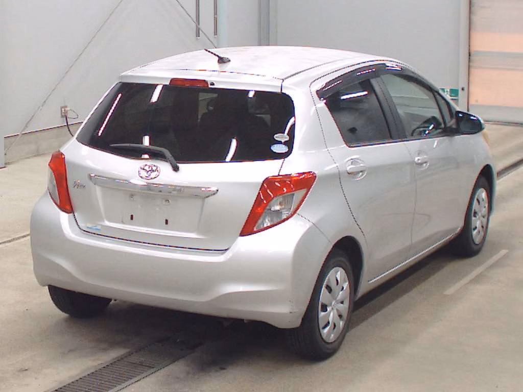 TOYOTA VITZ