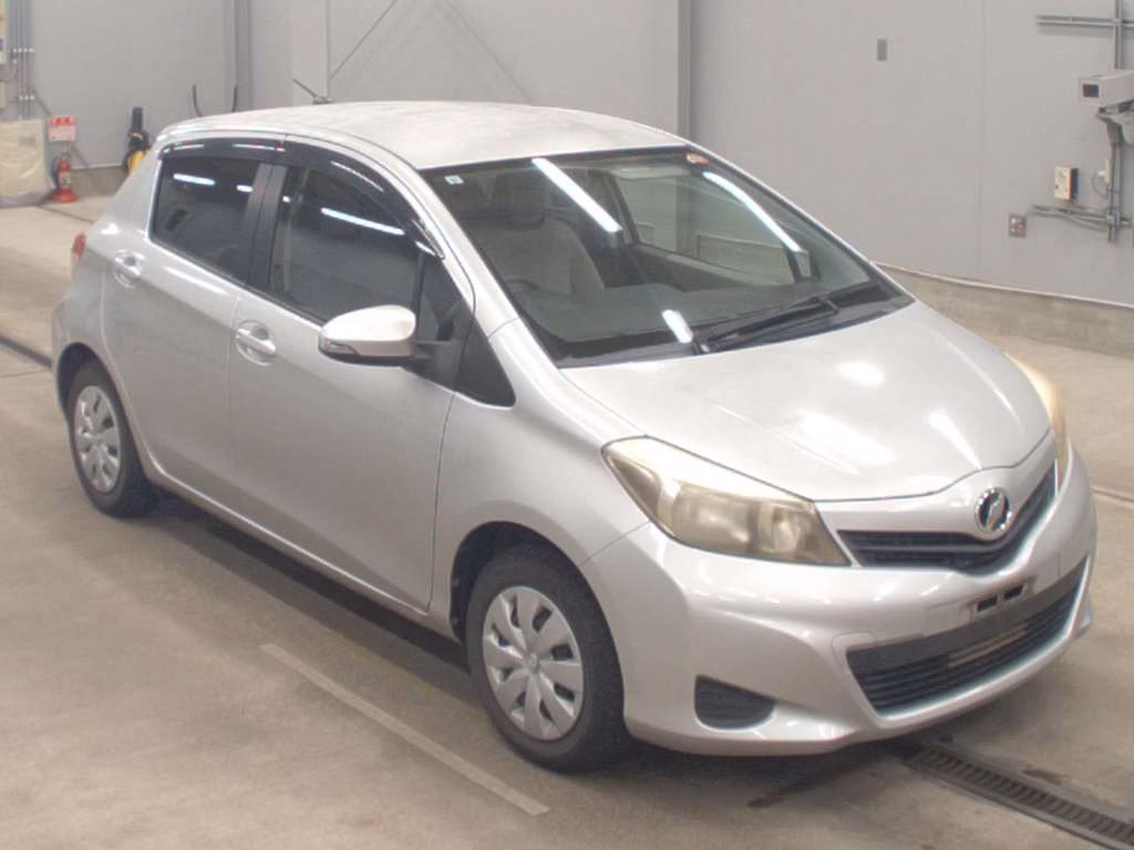 TOYOTA VITZ