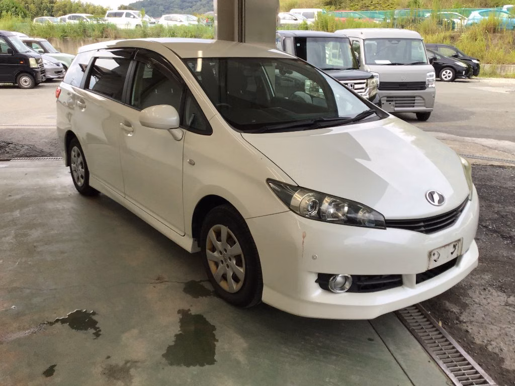 TOYOTA WISH