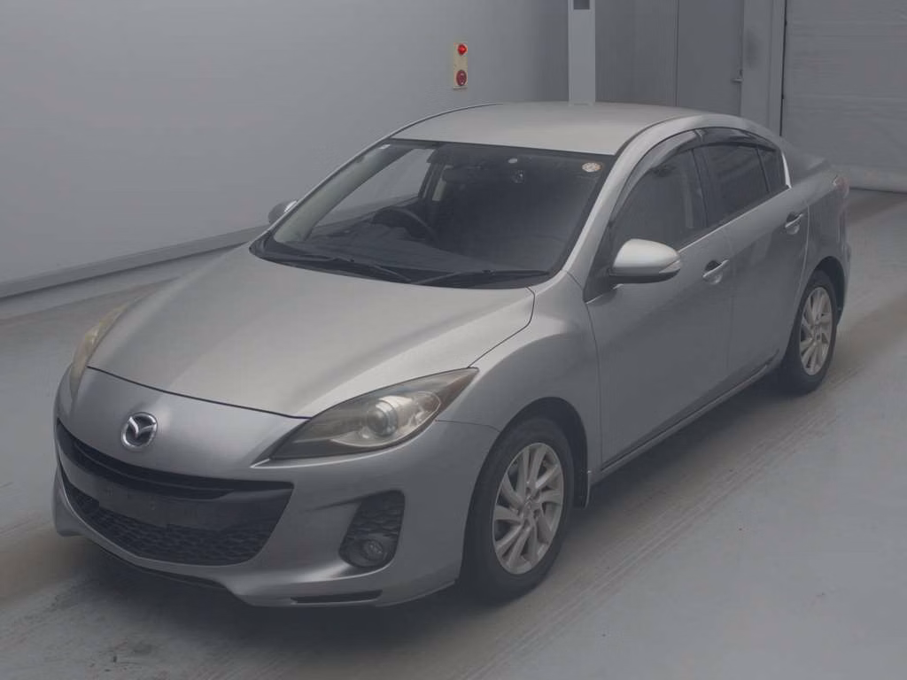 MAZDA AXELA