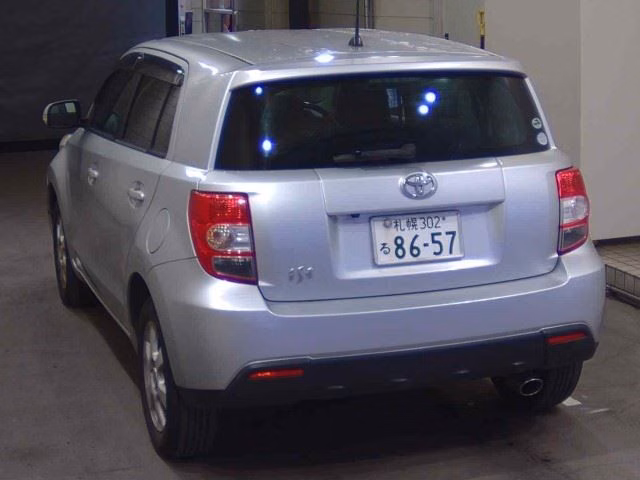 TOYOTA IST