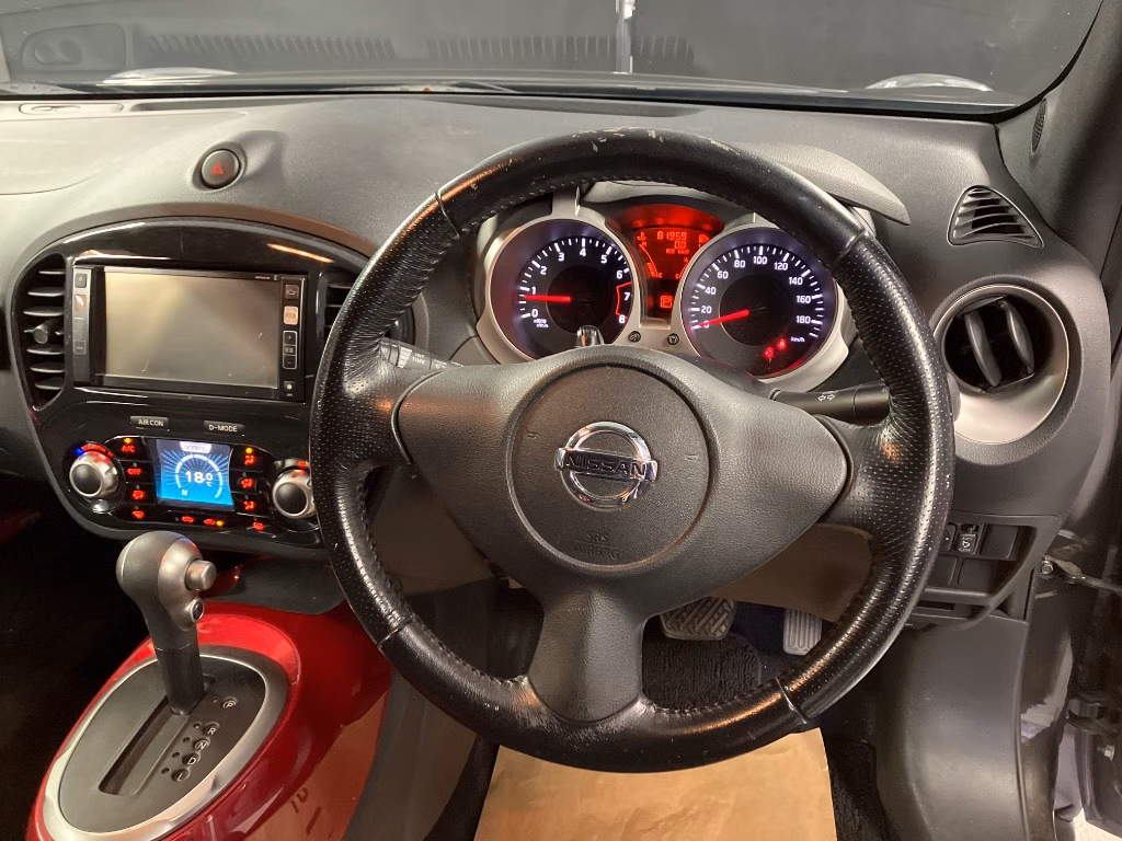 NISSAN JUKE