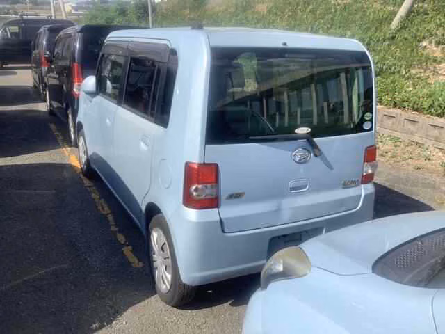 DAIHATSU MOVE CONTE