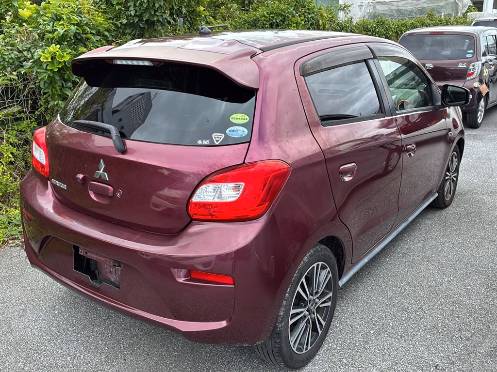 MITSUBISHI MIRAGE