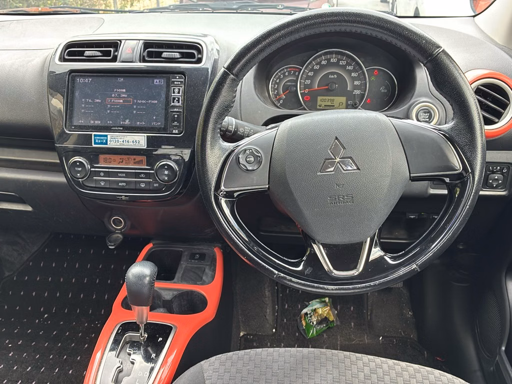 MITSUBISHI MIRAGE