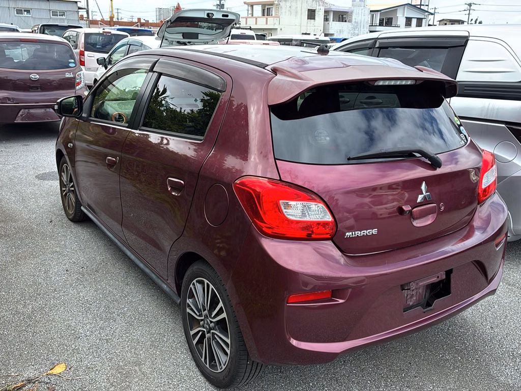 MITSUBISHI MIRAGE