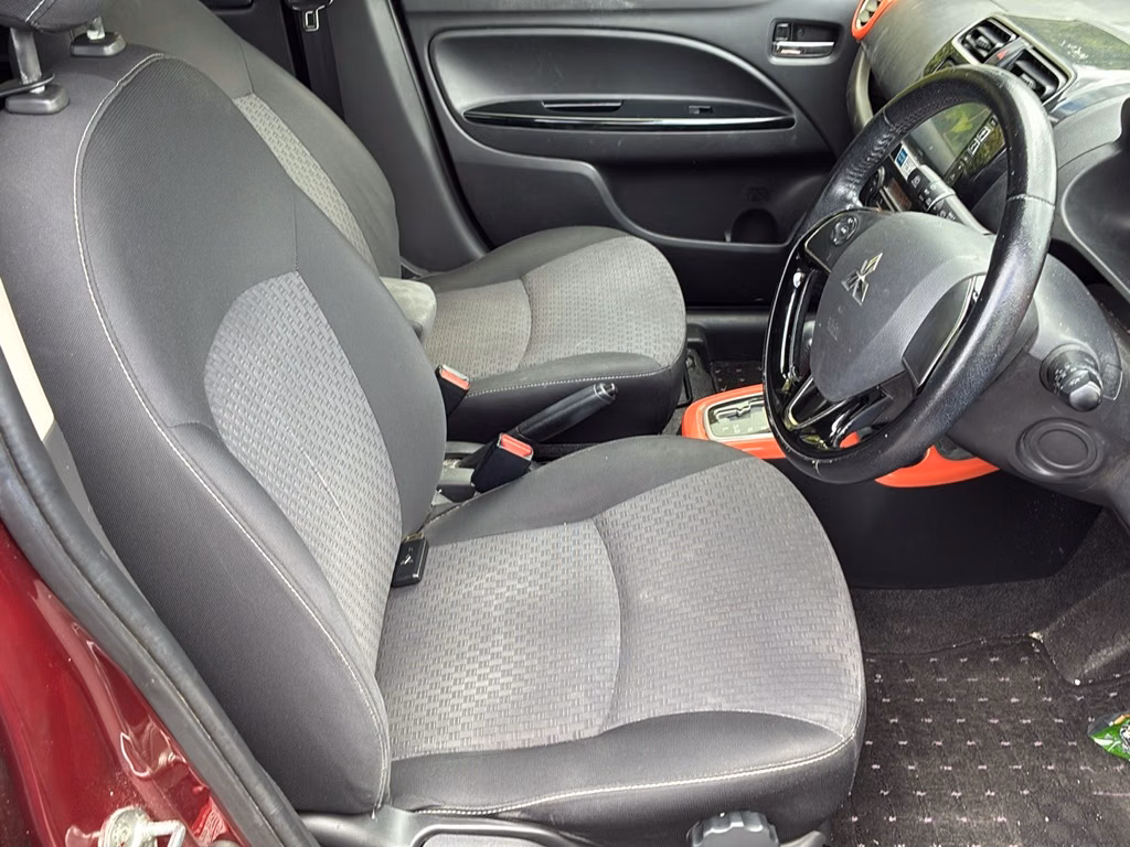 MITSUBISHI MIRAGE