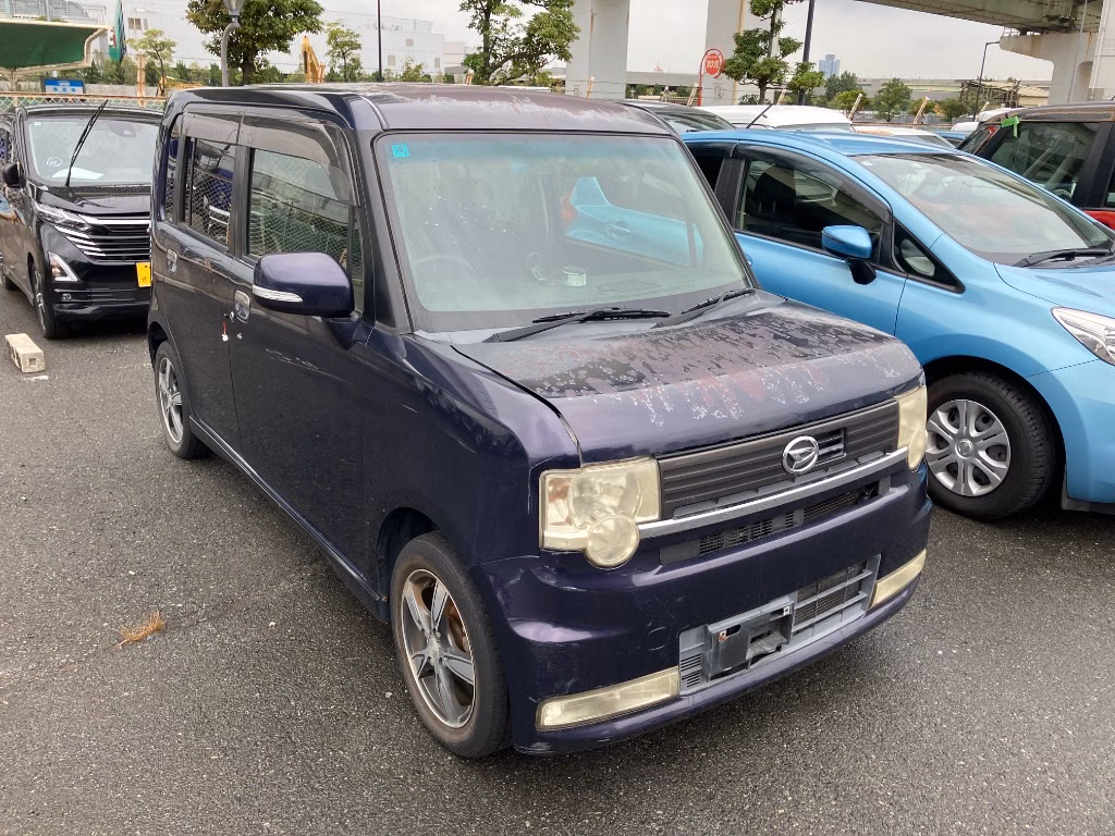 DAIHATSU MOVE CONTE