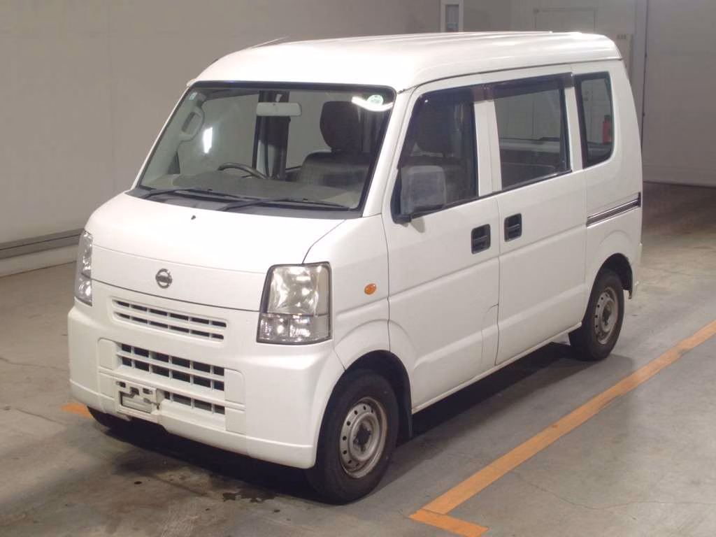 NISSAN NV100 CLIPPER