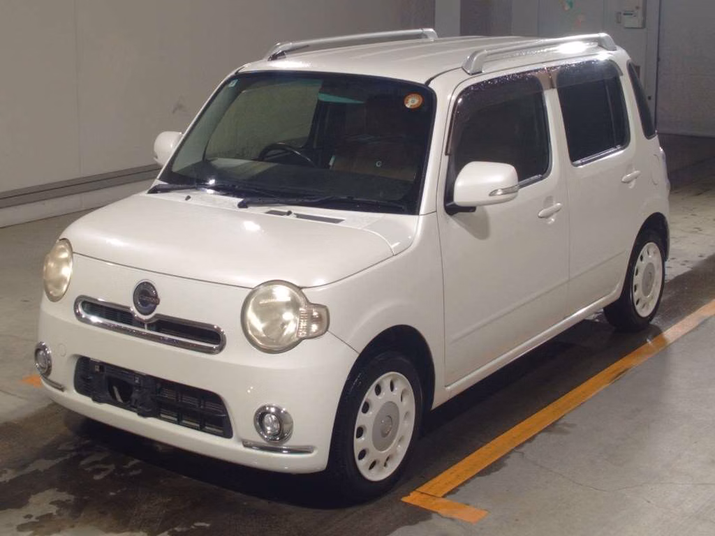 Daihatsu Mira Cocoa