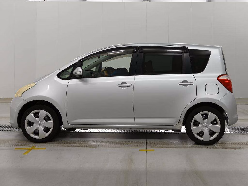 TOYOTA RACTIS