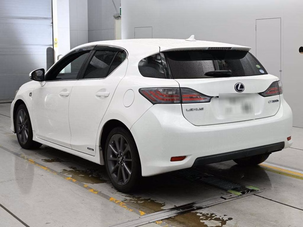 LEXUS CT200H