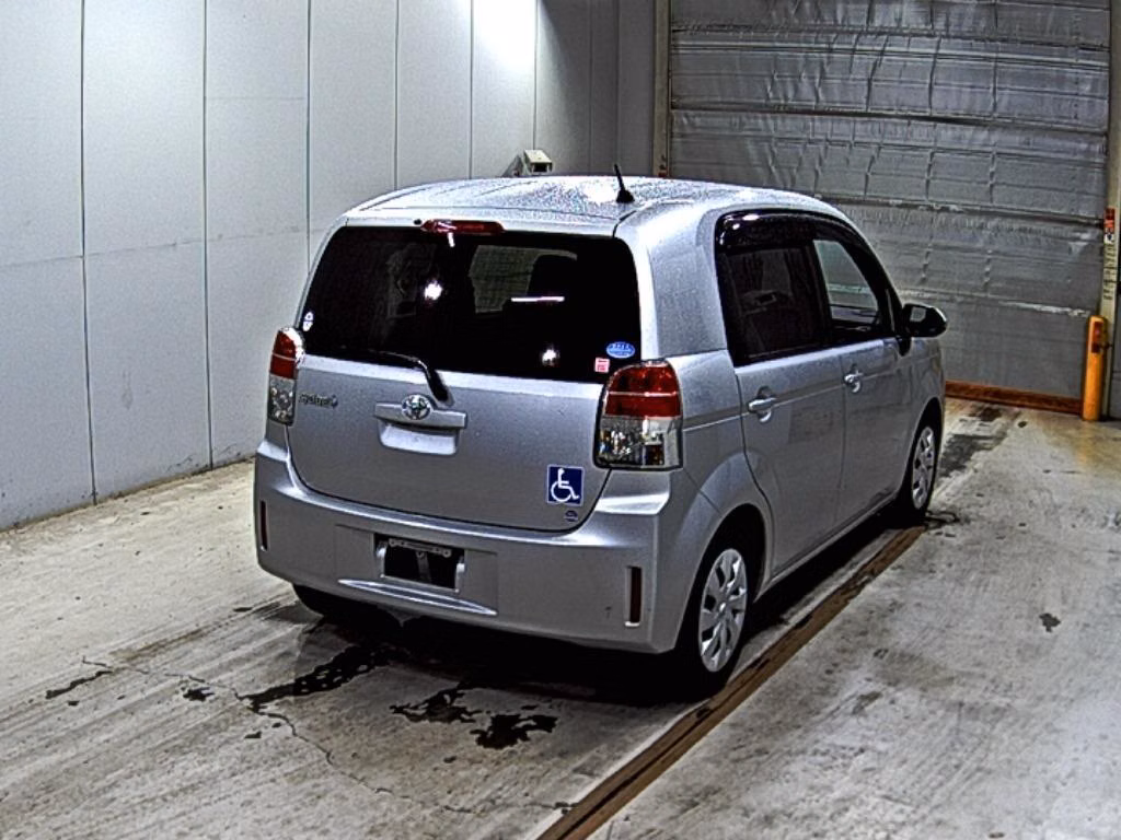 TOYOTA SPADE