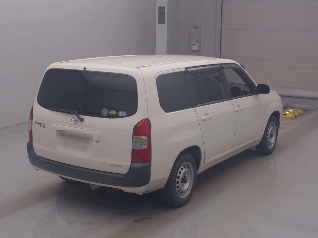 MAZDA FAMILIA