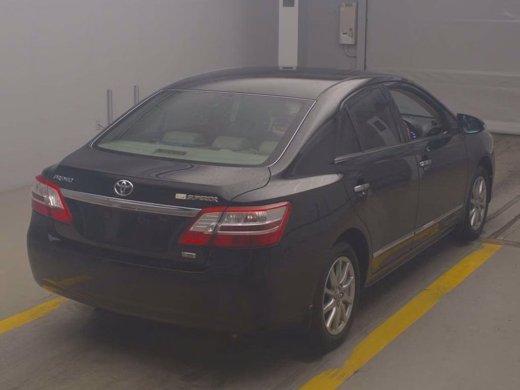 TOYOTA PREMIO
