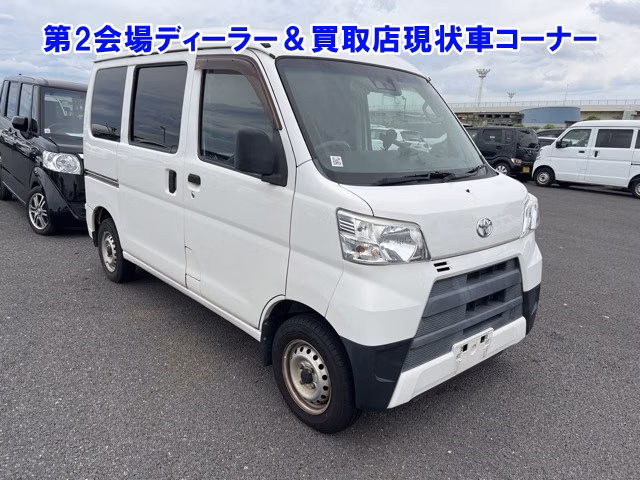 TOYOTA PIXIS VAN