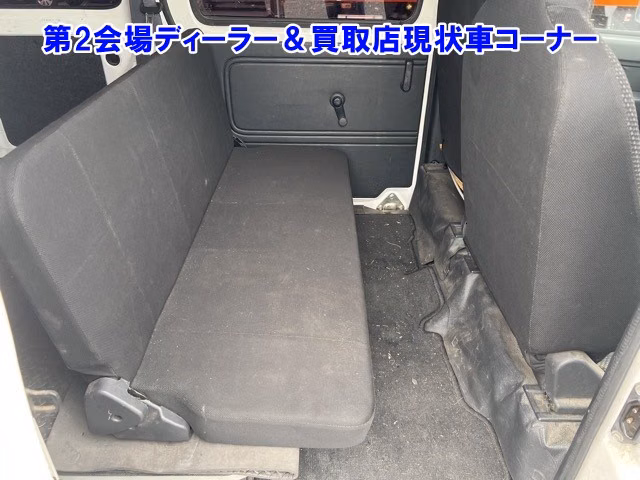 TOYOTA PIXIS VAN