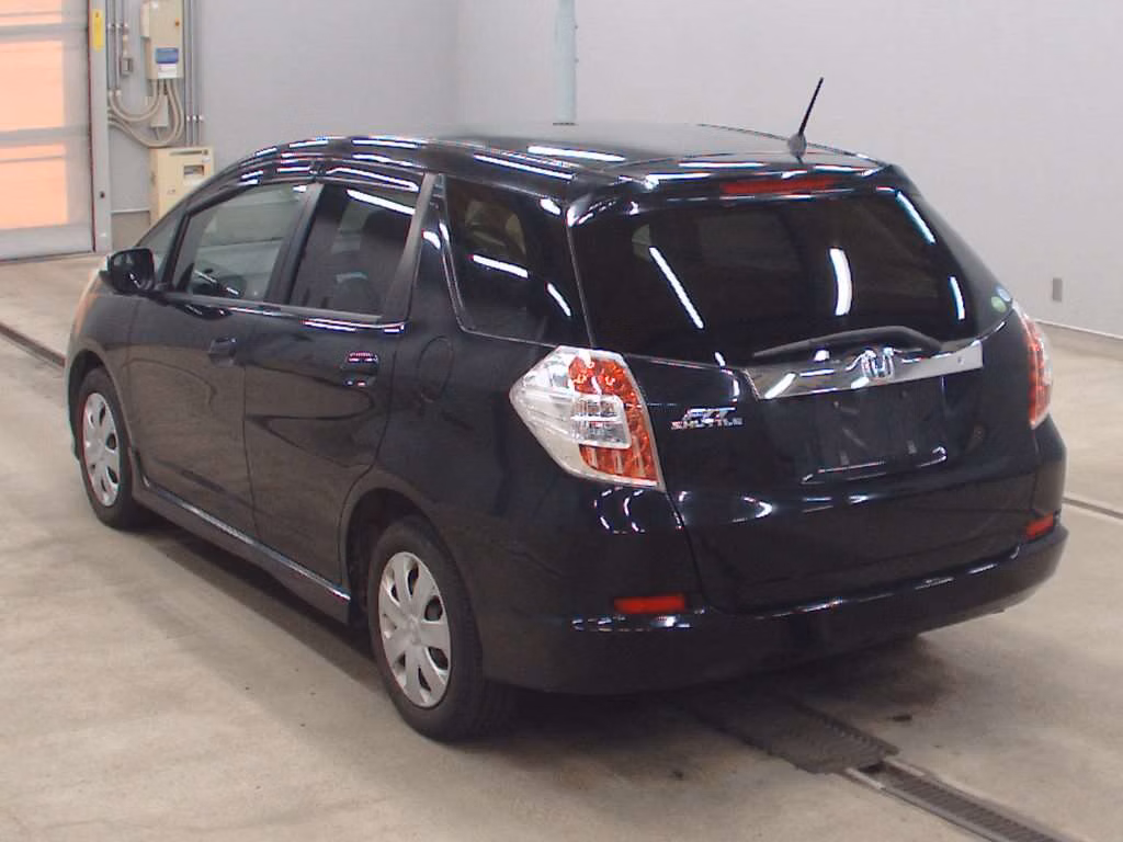 HONDA FIT SHUTTLE