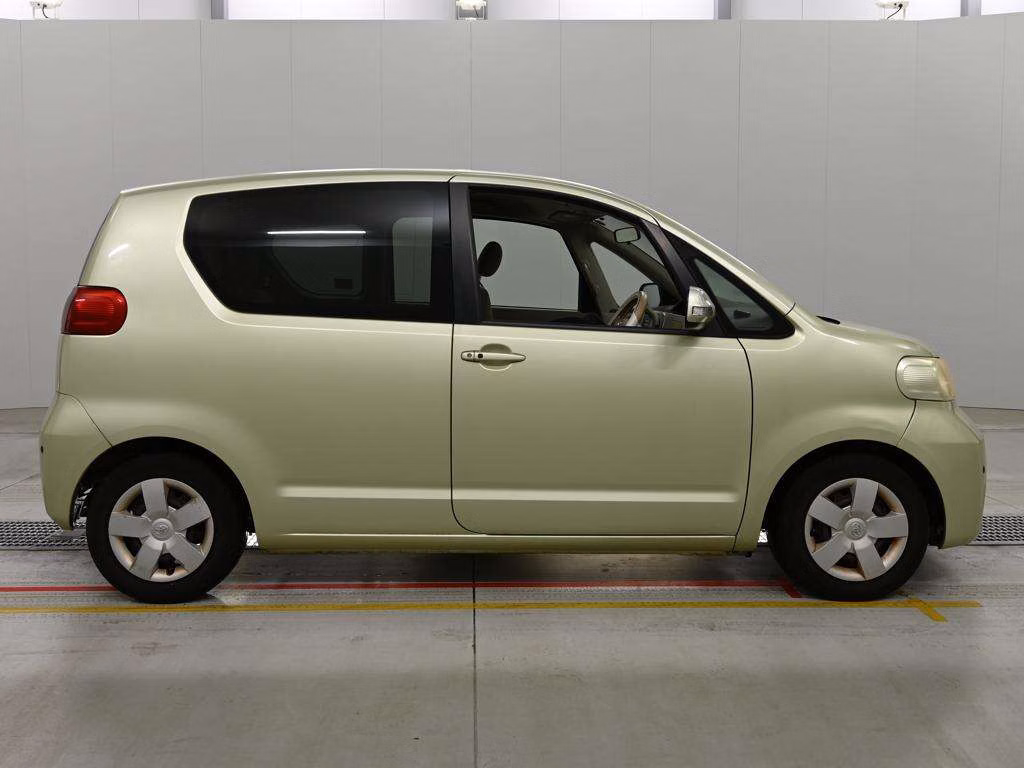TOYOTA PORTE
