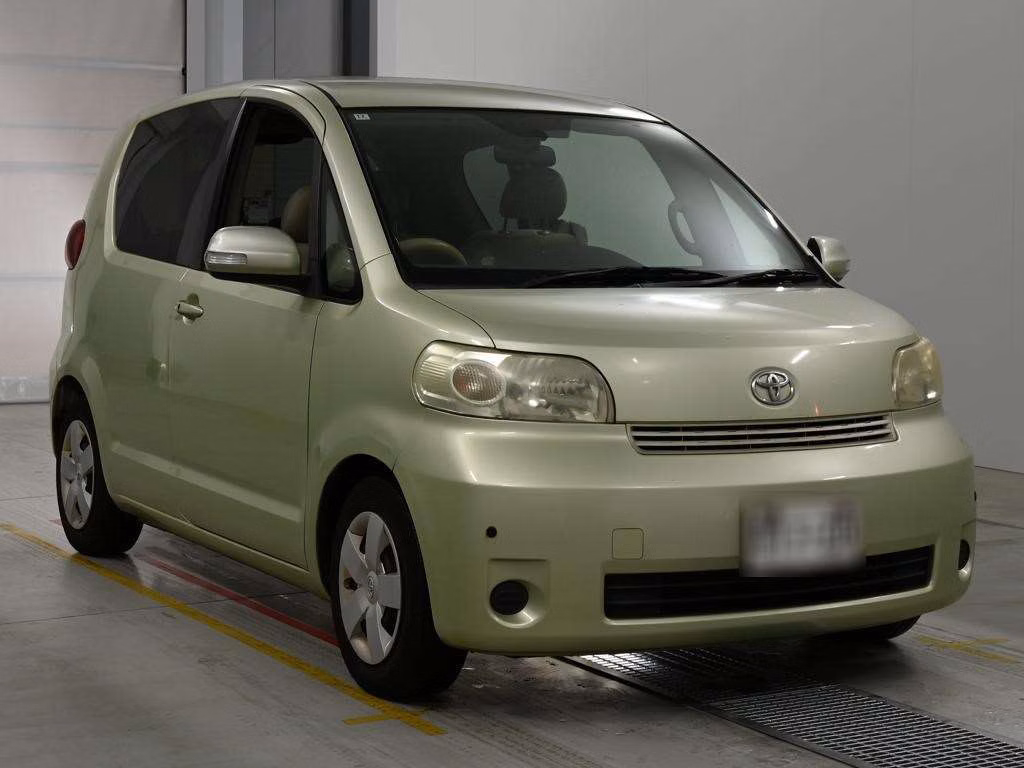 TOYOTA PORTE