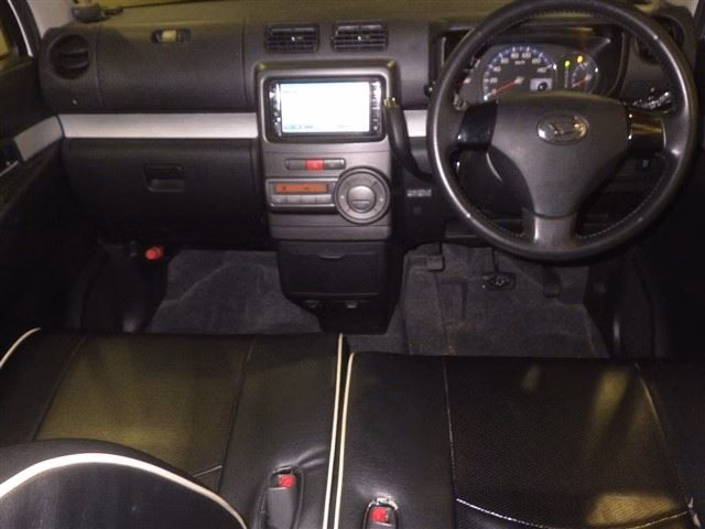 DAIHATSU MOVE CONTE