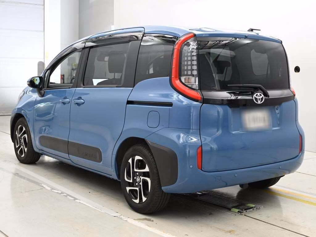 TOYOTA SIENTA