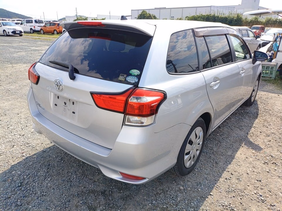 TOYOTA COROLLA FIELDER