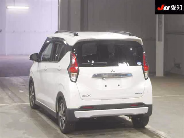 MITSUBISHI EK X