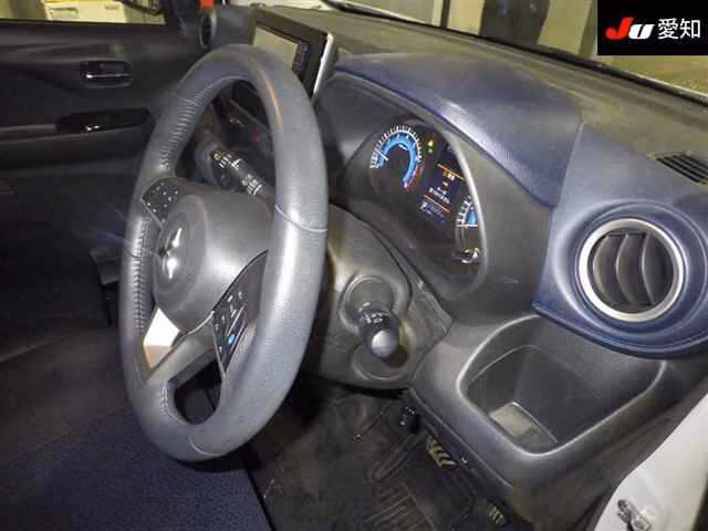 MITSUBISHI EK X