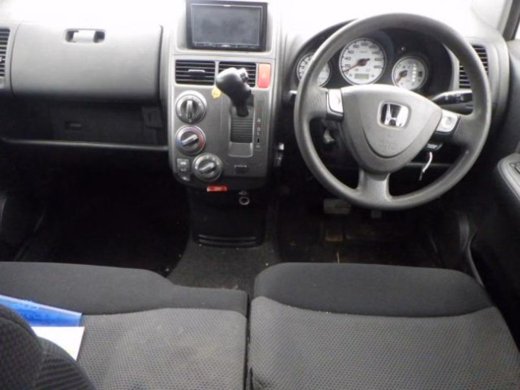 HONDA MOBILIO SPIKE