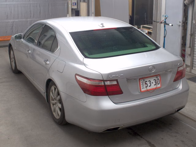 LEXUS LS460