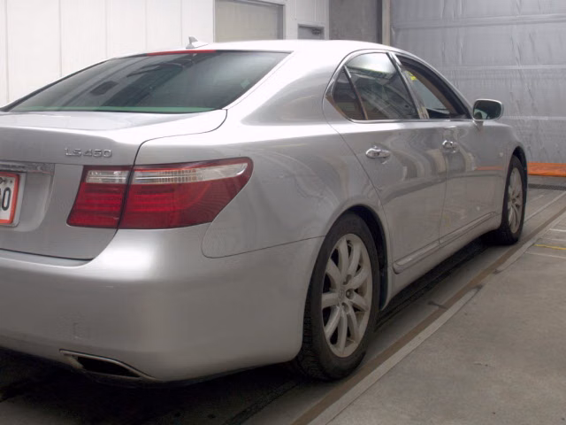 LEXUS LS460