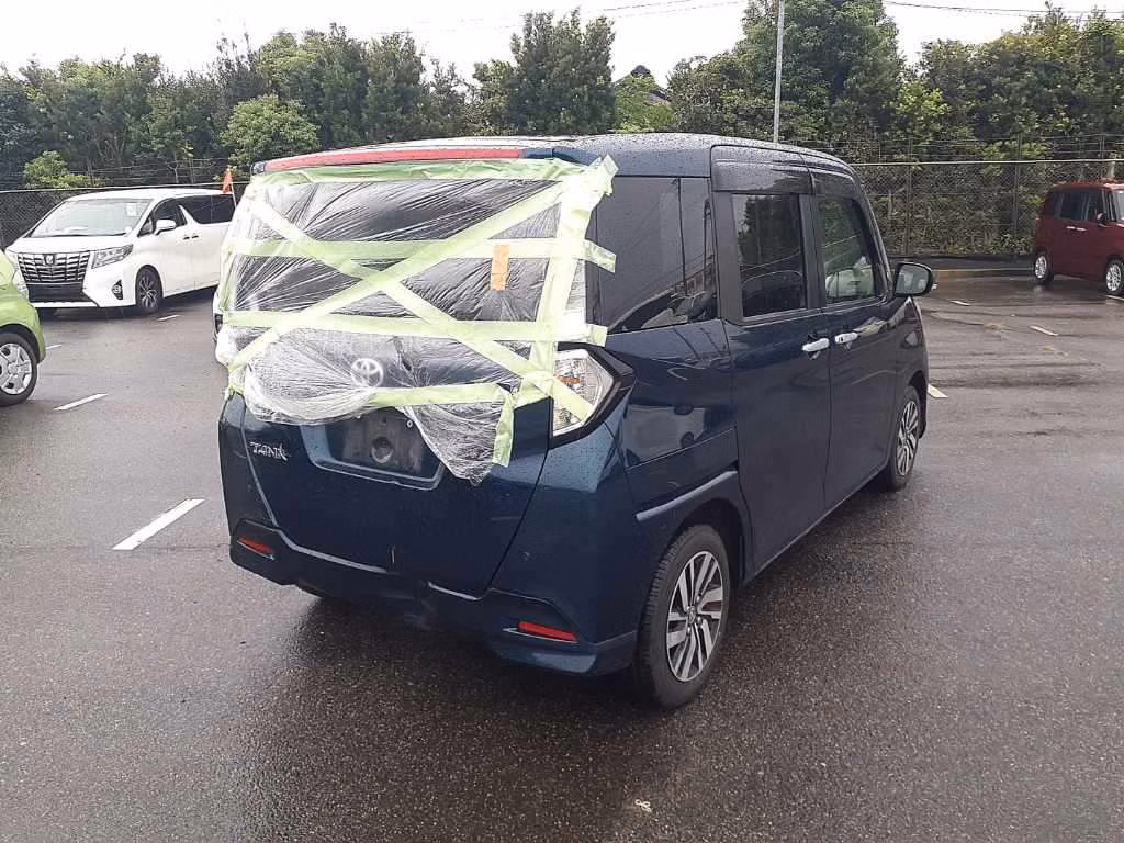 TOYOTA TANK