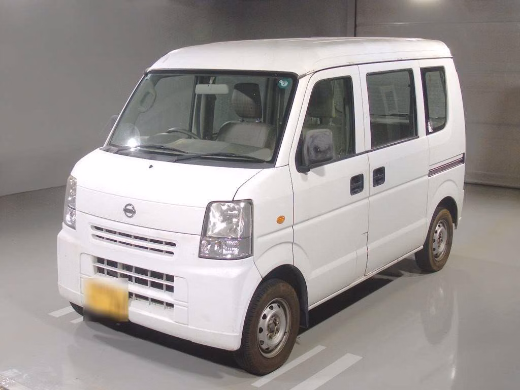 NISSAN NV100 CLIPPER