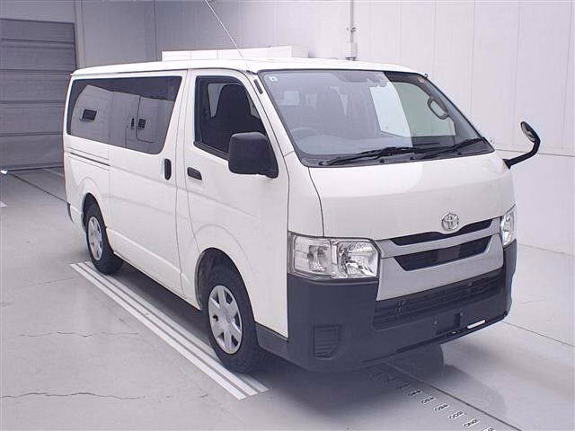 TOYOTA REGIUS ACE