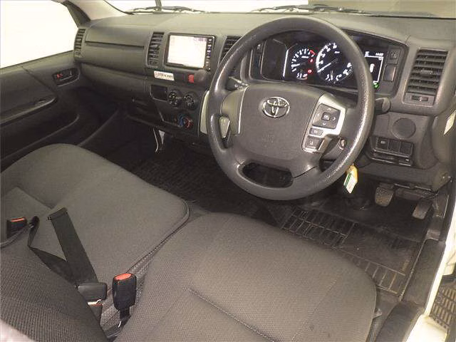 TOYOTA REGIUS ACE