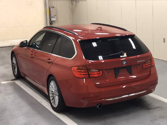 BMW 3-SERIES