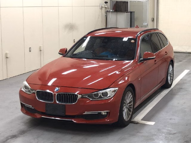 BMW 3-SERIES